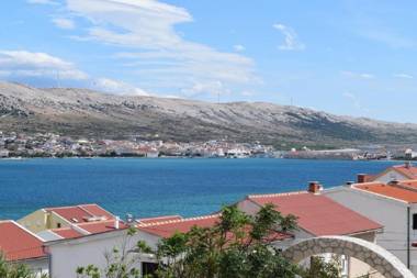 Apartments Dar - beautiful garden