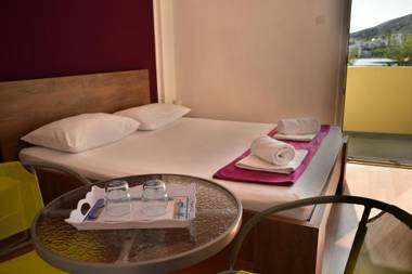 Rooms and Apartments Galeb -Salt Lake view