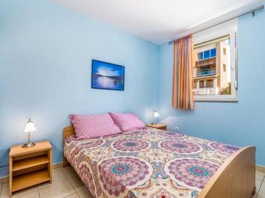 Pretty Apartment in Mandre with Barbecue