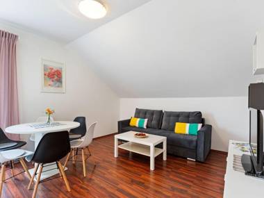 Picturesque Holiday Home in Sumartin near the Sea