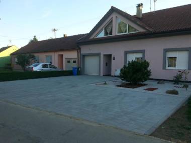 Studio Apartments Korosteljev