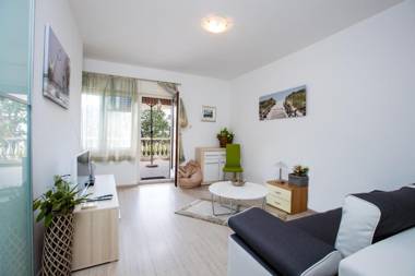 Apartments Green Garden