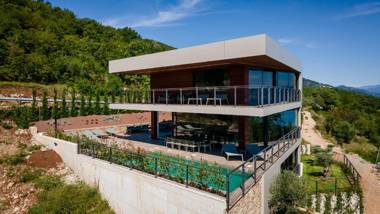 Sensational Istria Villa Villa Scenice Platinium 5 Bedrooms Stunning Sea Views Sauna and Gym