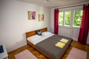 Apartment Omiš Holiday