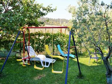 Country side getaway close to the river and the sea