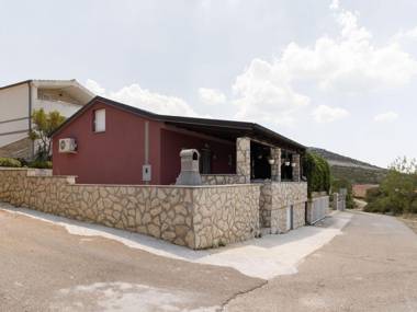 Simplistic Holiday Home in Jasenice Rovanjska with Sea nearby