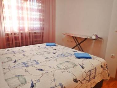 Apartment in Jasenice 42083