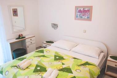 Apartments ErikaS - 100m from sea