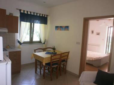 Apartments & rooms MIKLEUS