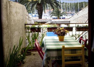 Apartment Marija-15m from the sea