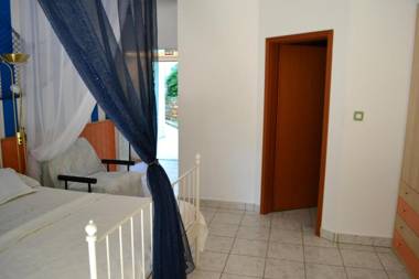 Villa Verde Apartments and Rooms