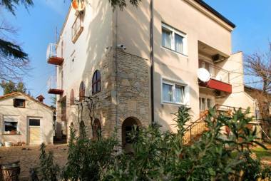 Apartments Mira 1804