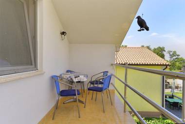 Apartment Mladen 1860