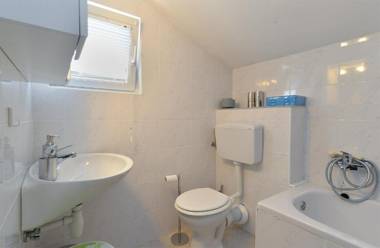 Apartment Mladen 1860