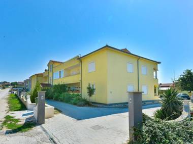 Simplistic Apartment in Medulin with Terrace