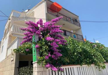 Apartments Per - 80 m from beach