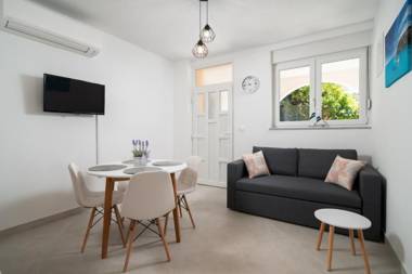 Apartments Lux 1 - heated pool