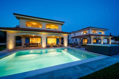 Luxury Villa Loma 1