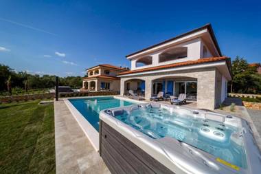 Luxury Villa Loma 1