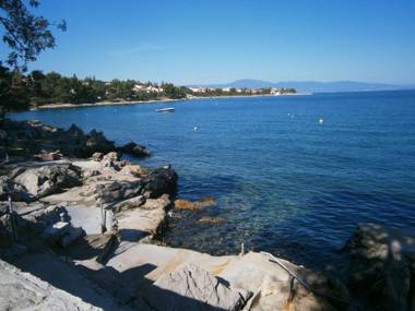 Apartments Kate-100m from beach