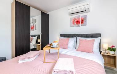 Modern Apartments Elle Malinska