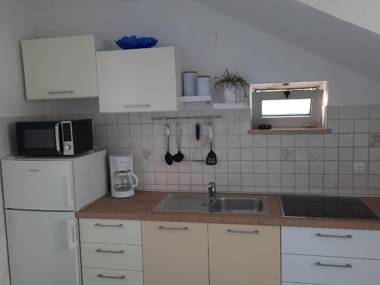 Apartment with terrace Sara