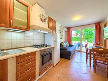 Nice apartment with private terrace50m distant from the sea !