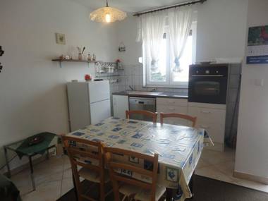 Simplistic Apartment in Malinska near the Sea