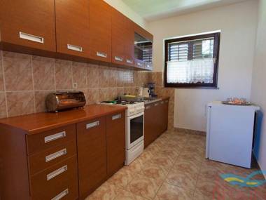 Entising Apartment in Vantacici amid the Sea