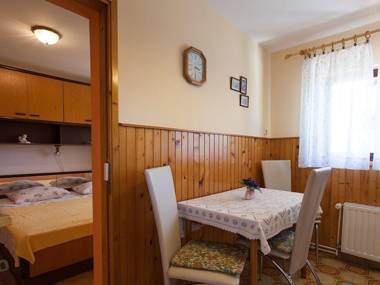 Cosy Apartment in Malinska near Sea