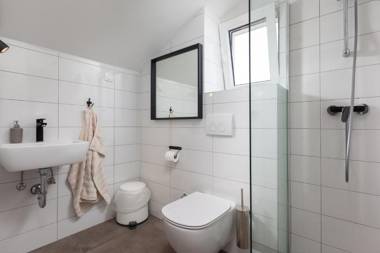 SUBTUB Hostel Makarska