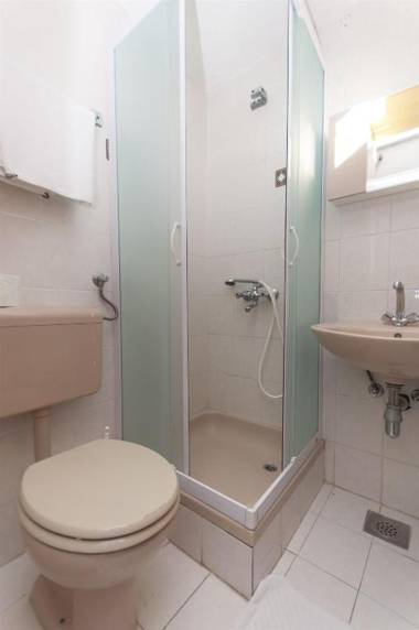 Apartment and Rooms Ivan