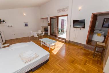 Apartments Luka's View