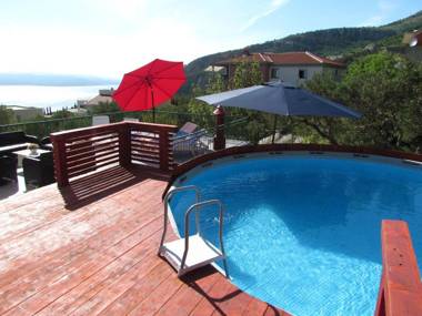 NAVIS Sea View Apartment with pool