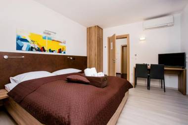 Villa View a luxury villa in Makarska heated private pool jacuzzi gym