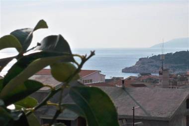 Apartments Sini-with parking