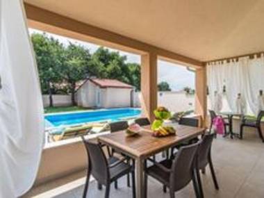 Modern villa at 2km from the sea with private pool