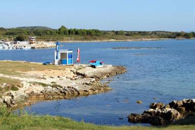 Apartments with a parking space Liznjan Medulin - 18905