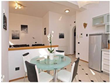 Apartment with terrace and shared pool in Medulin for 4 people seafront