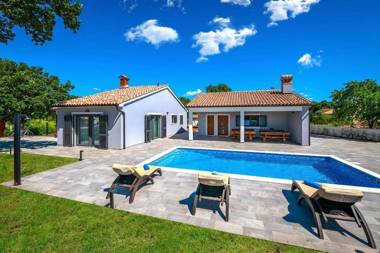 Villa Nela