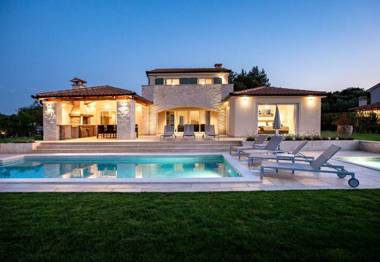 Mirana Luxury Villas