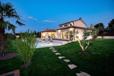 Mirana Luxury Villas