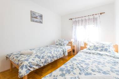 Relaxing apartment Josip - peaceful area