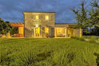 Holiday Home Vila Marten