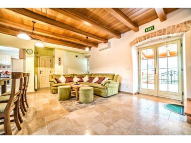 Charming Villa only 10 minutes drive from the sea