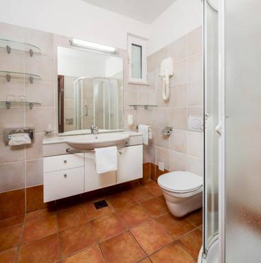 Fontana Bayside Park