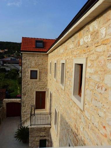 Apartments Neno - 50m from center