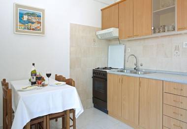 Apartments Vibo - parking and grill