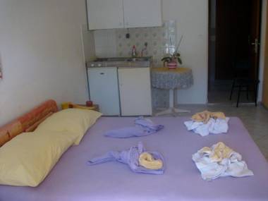 Apartments Kaleb - by the sea