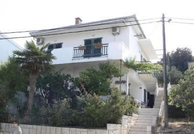 Rooms Katja - 10 m from beach